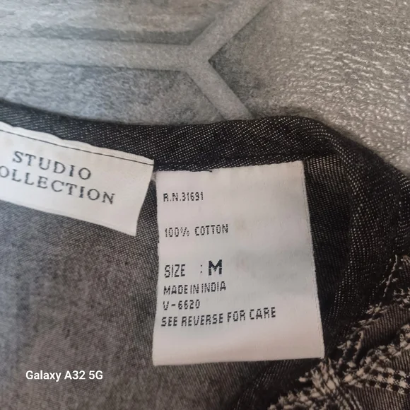 STUDIO COLLECTION Vtg SIZE M Black and White Denim Jean Waistcost Vest - Picture 11 of 11